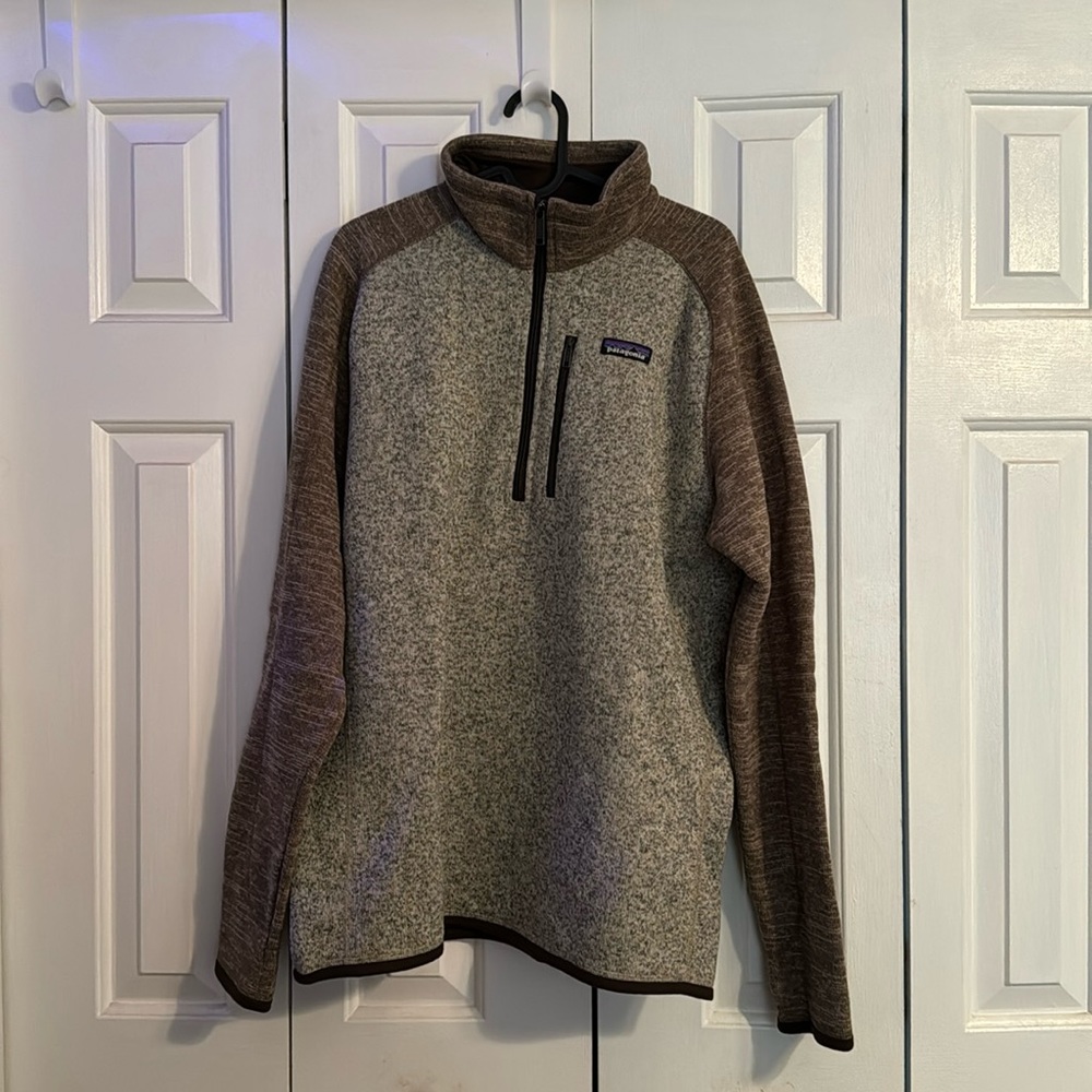 Grey and brown Patagonia Quarterzip
